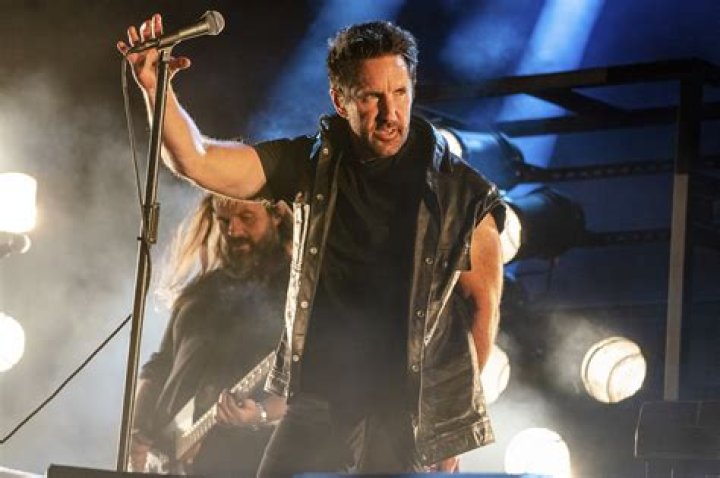 bitchy | musk trent reznor