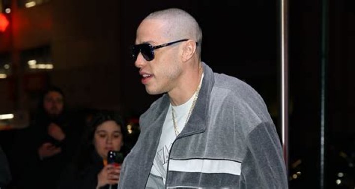 bitchy | Pete Davidson shows off his newly shaved head at Madison Square Garden!