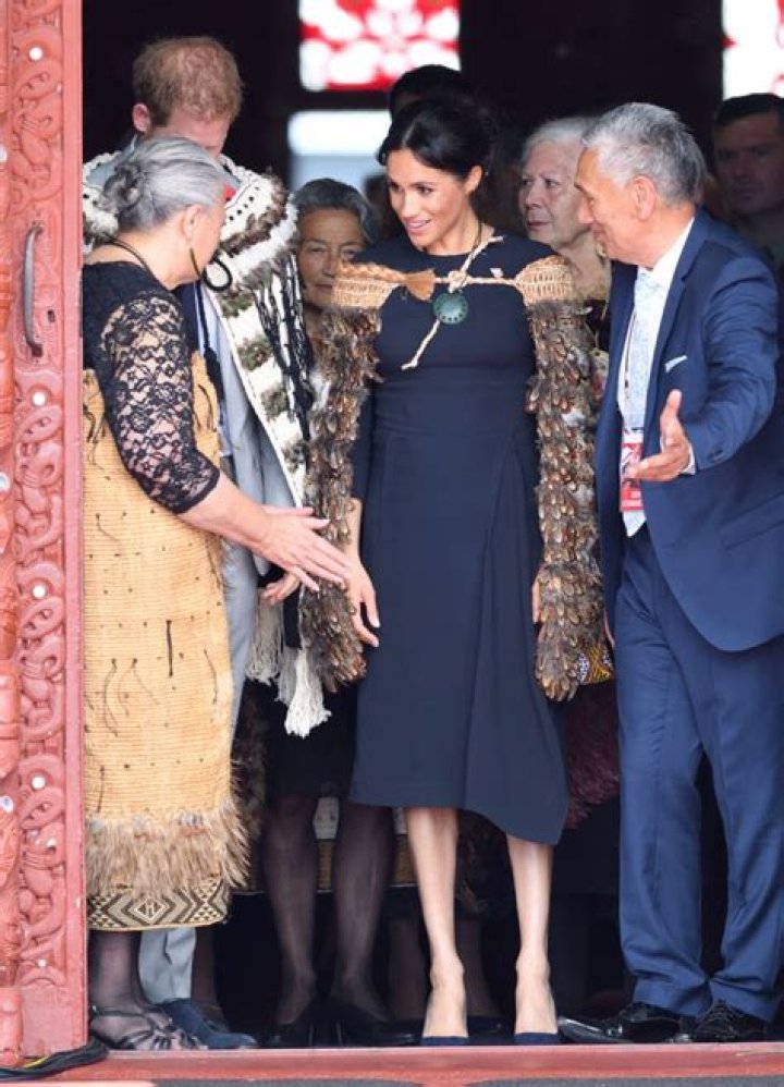 	Duchess Meghan ends the Royal Sussex Tour in at least one cute navy look	