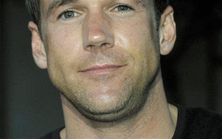 Edward Kerr Net Worth - Wiki, Age, Weight and Height, Relationships, Family, and More