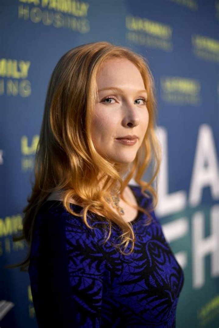 Molly Quinn Net Worth - Wiki, Age, Weight and Height, Relationships, Family, and More
